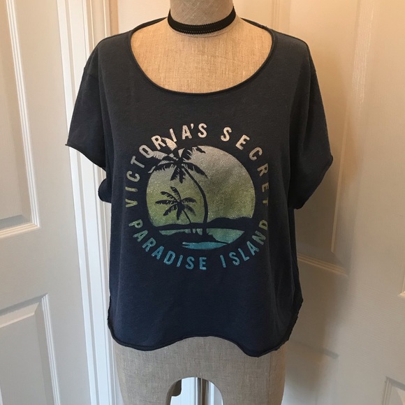 Victoria Secret vintage cropped logo tee - Picture 2 of 11